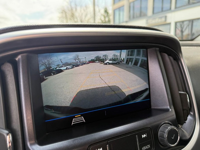 Chevrolet Colorado Vehicle Image 22