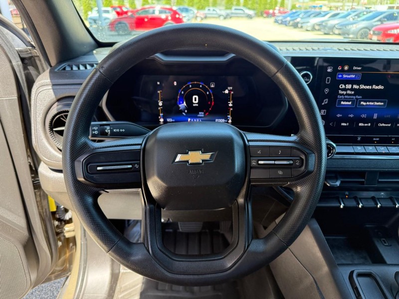 Chevrolet Colorado Vehicle Image 19