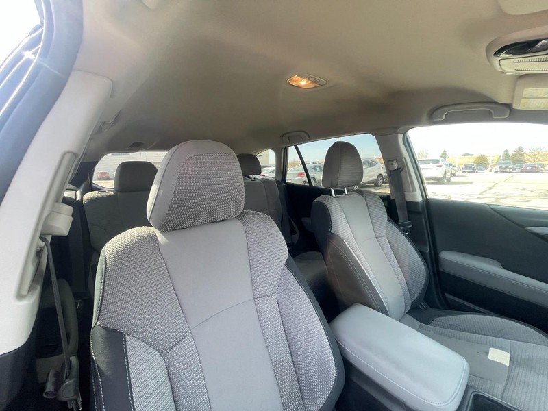 Subaru Outback Vehicle Image 04