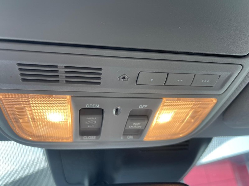 Honda CR-V Vehicle Image 31