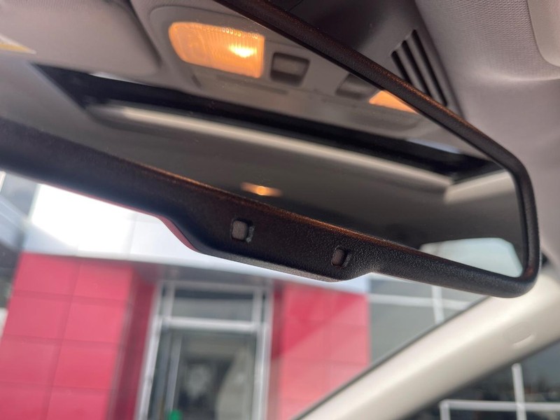 Honda CR-V Vehicle Image 32