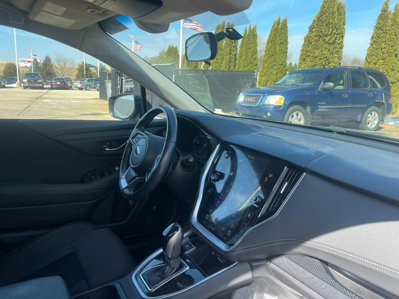 Subaru Outback Vehicle Image 02