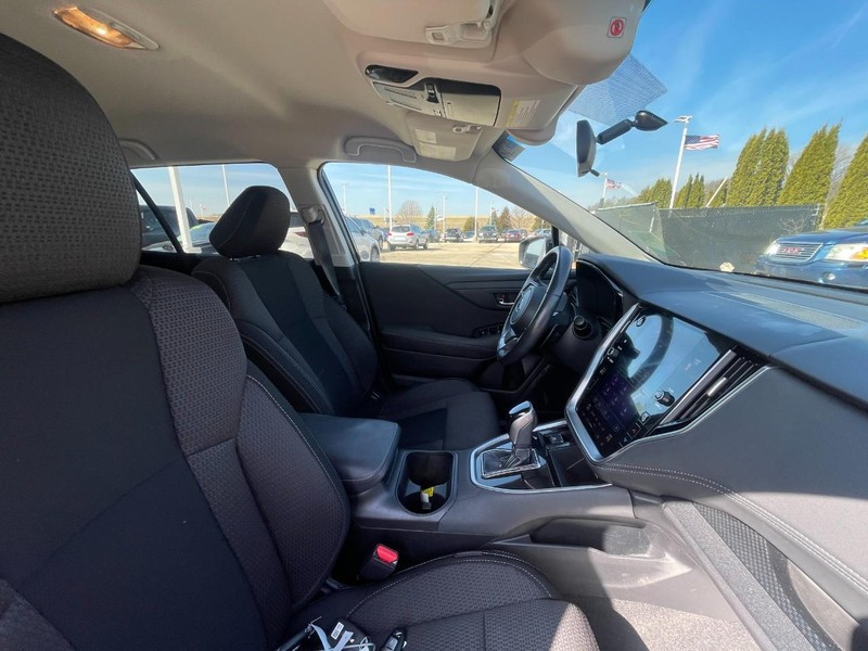 Subaru Outback Vehicle Image 03