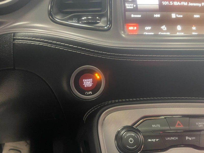 Dodge Challenger Vehicle Image 29