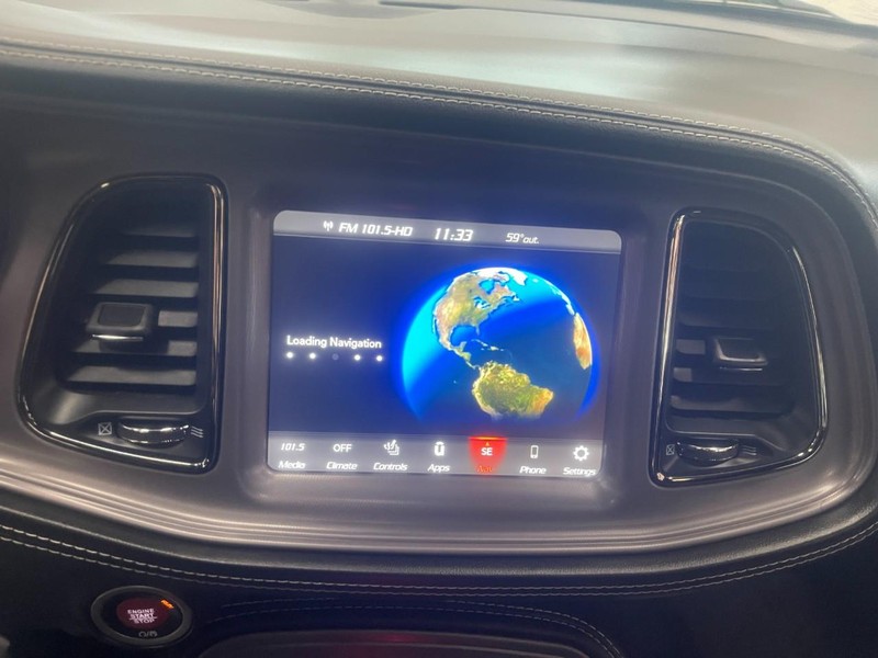 Dodge Challenger Vehicle Image 30