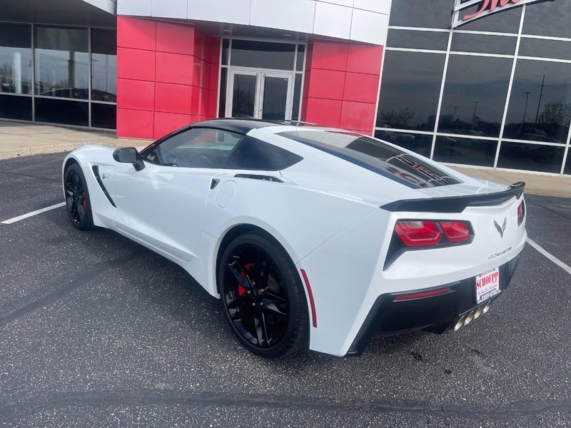 Chevrolet Corvette Vehicle Image 05