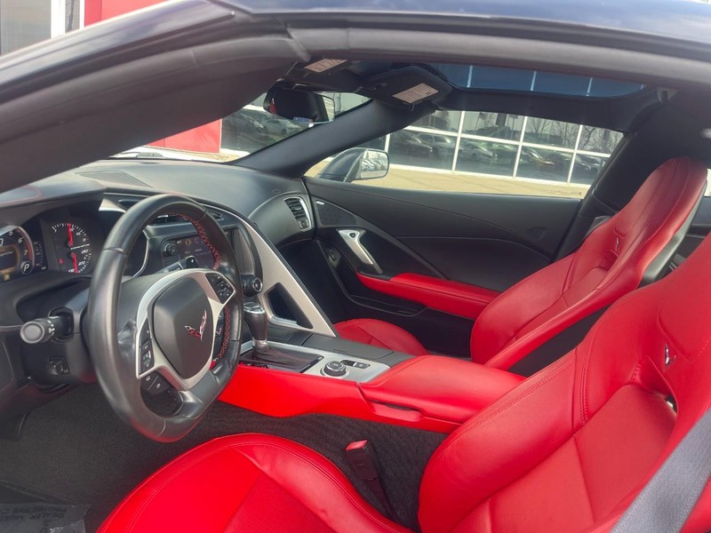 Chevrolet Corvette Vehicle Image 17