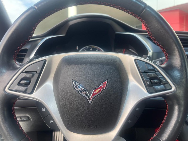 Chevrolet Corvette Vehicle Image 32