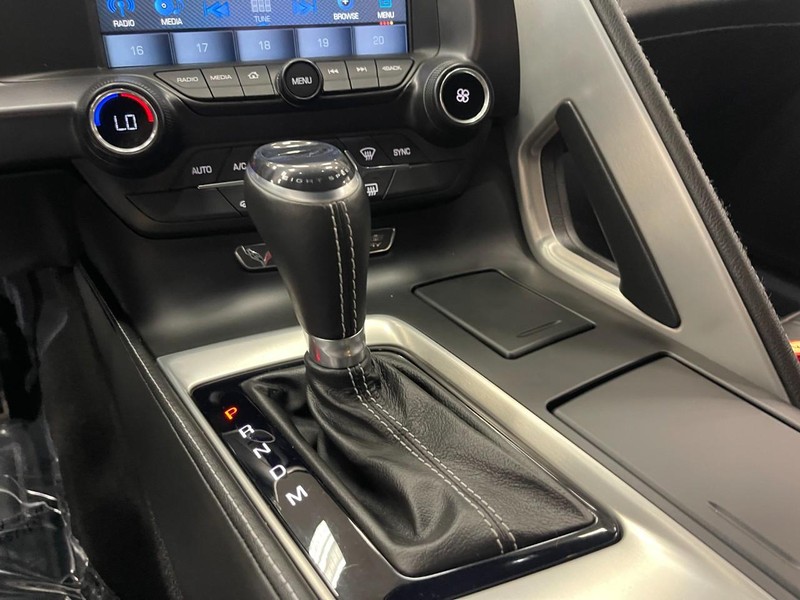 Chevrolet Corvette Vehicle Image 07