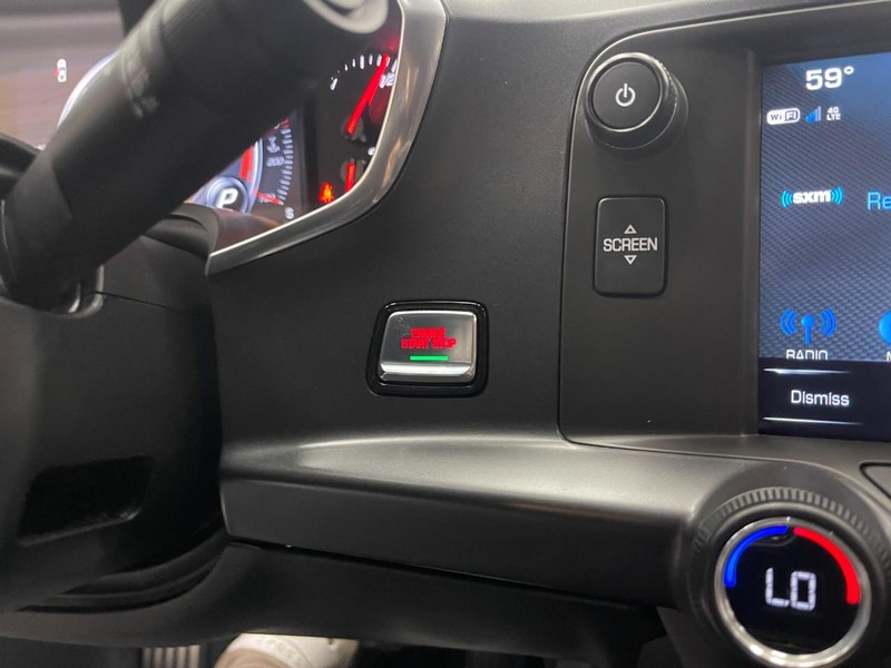 Chevrolet Corvette Vehicle Image 09