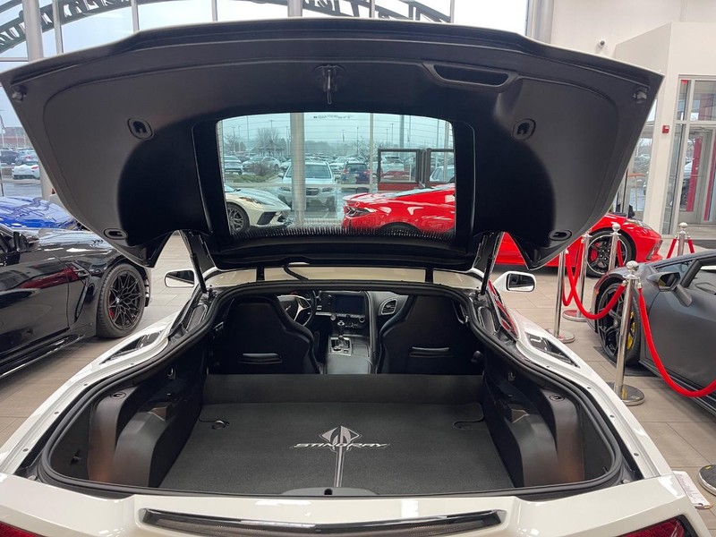 Chevrolet Corvette Vehicle Image 23