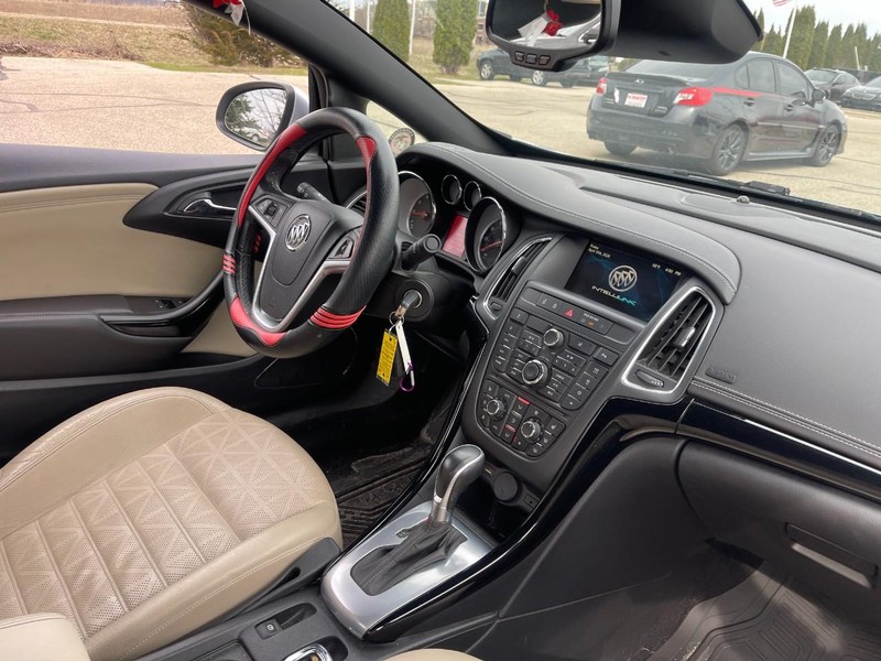 Buick Cascada Vehicle Image 02