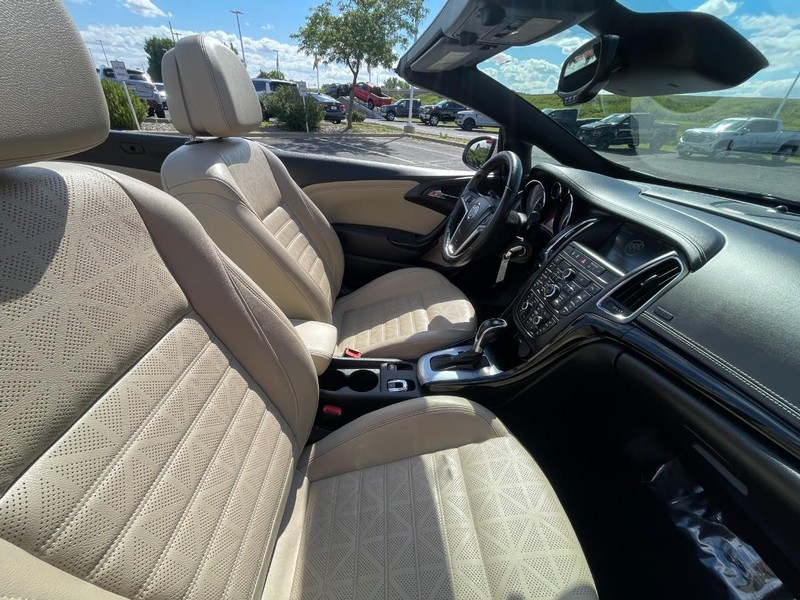 Buick Cascada Vehicle Image 12