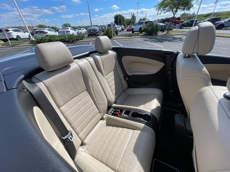 Buick Cascada Vehicle Image 14