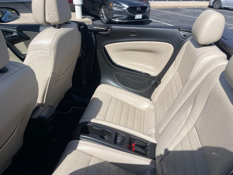 Buick Cascada Vehicle Image 15