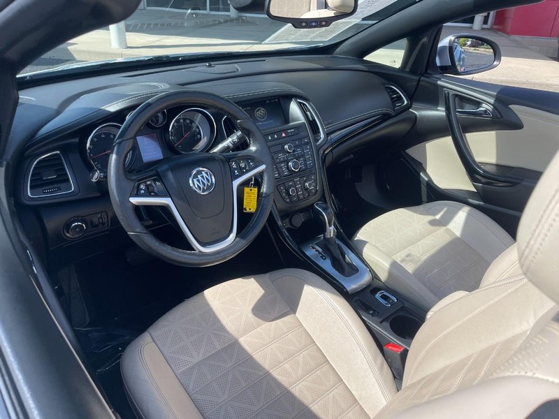 Buick Cascada Vehicle Image 16