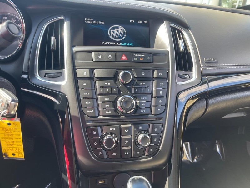 Buick Cascada Vehicle Image 23
