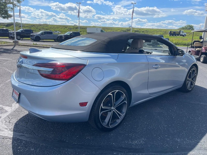 Buick Cascada Vehicle Image 32