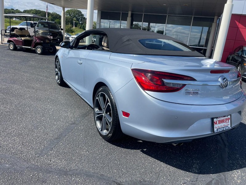 Buick Cascada Vehicle Image 33