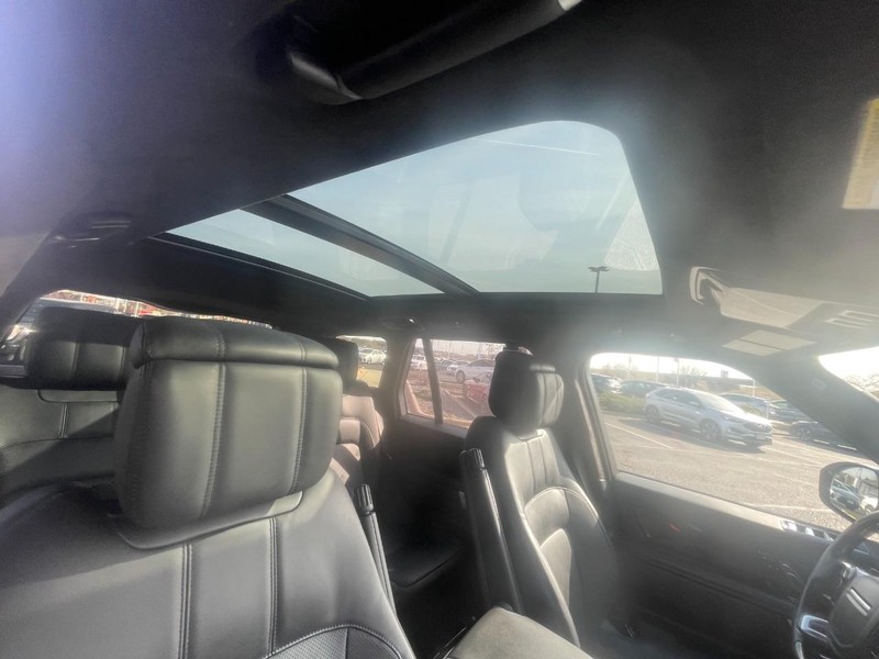Land Rover Range Rover Vehicle Image 11