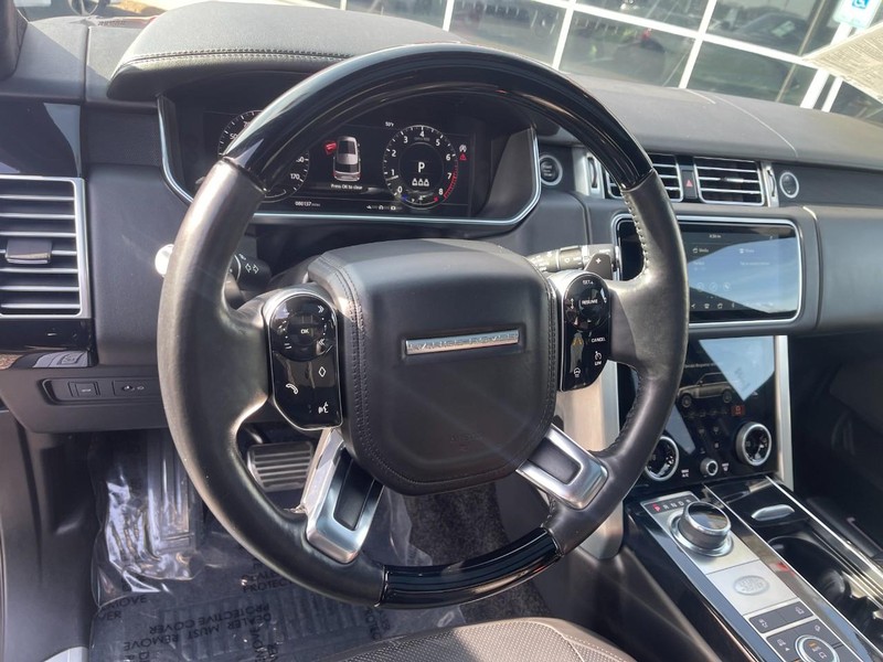 Land Rover Range Rover Vehicle Image 30