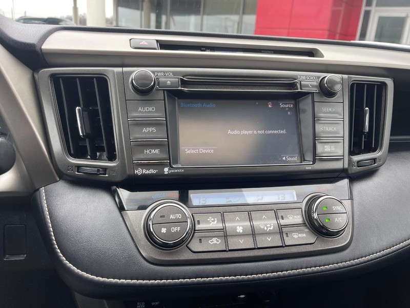 Toyota RAV4 Vehicle Image 24