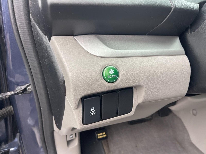 Honda CR-V Vehicle Image 13