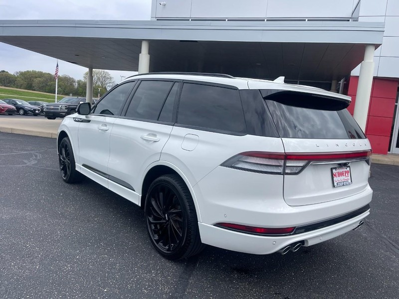 Lincoln Aviator Vehicle Image 04