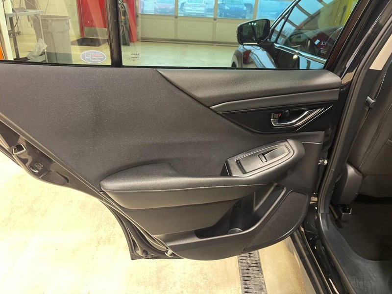 Subaru Outback Vehicle Image 16