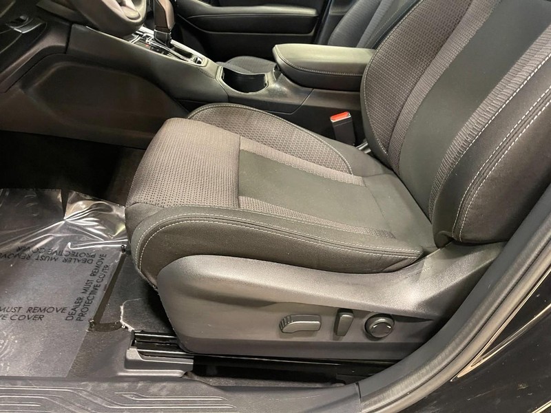 Subaru Outback Vehicle Image 18