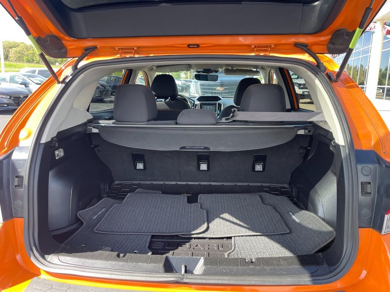 Subaru Crosstrek Vehicle Image 11