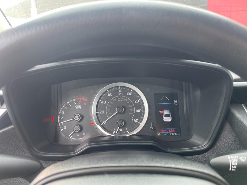 Toyota Corolla Vehicle Image 13