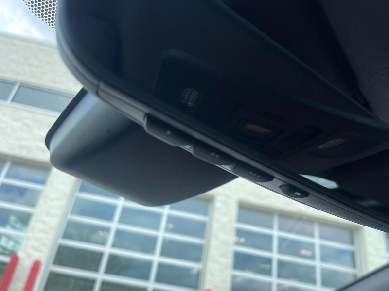 Toyota Avalon Vehicle Image 35