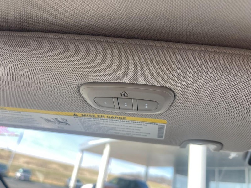 Chrysler Pacifica Vehicle Image 39