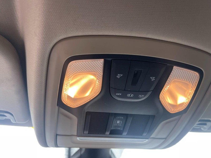 Ram 1500 Vehicle Image 23