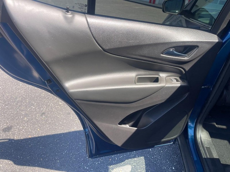 Chevrolet Equinox Vehicle Image 19