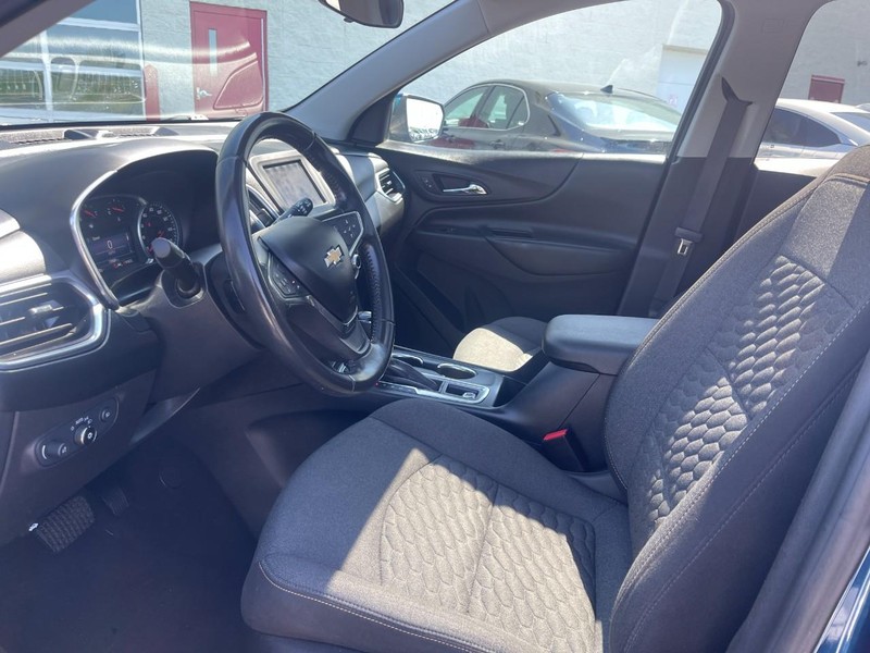 Chevrolet Equinox Vehicle Image 20