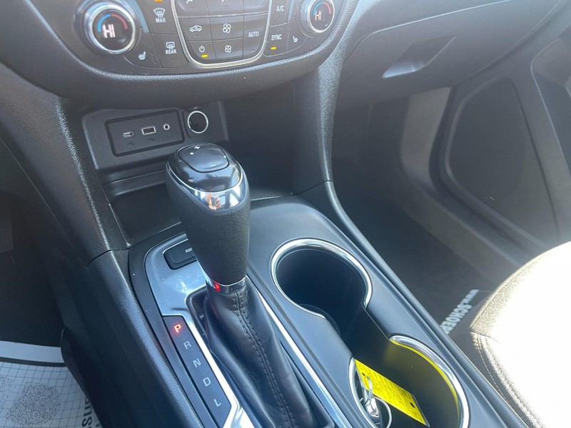 Chevrolet Equinox Vehicle Image 31