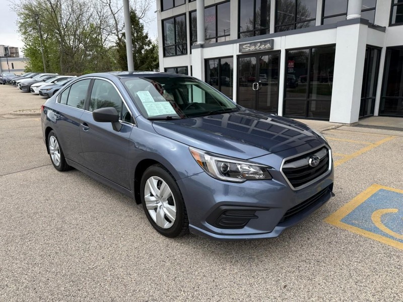 Subaru Legacy Vehicle Image 03