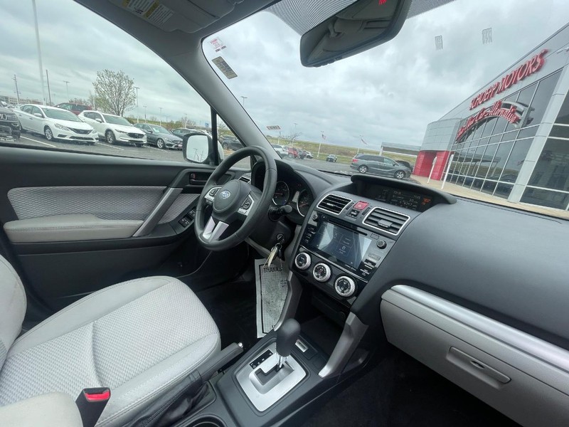 Subaru Forester Vehicle Image 06