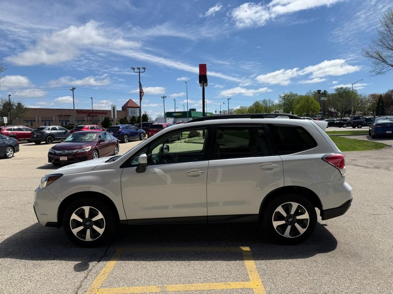 Subaru Forester Vehicle Image 08