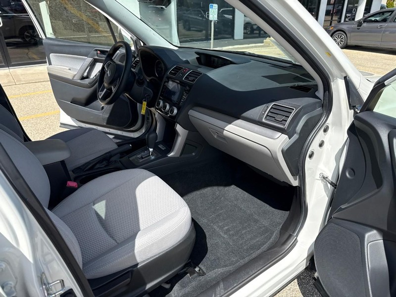 Subaru Forester Vehicle Image 17