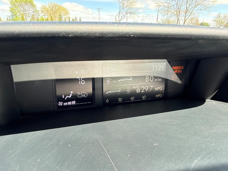 Subaru Forester Vehicle Image 24