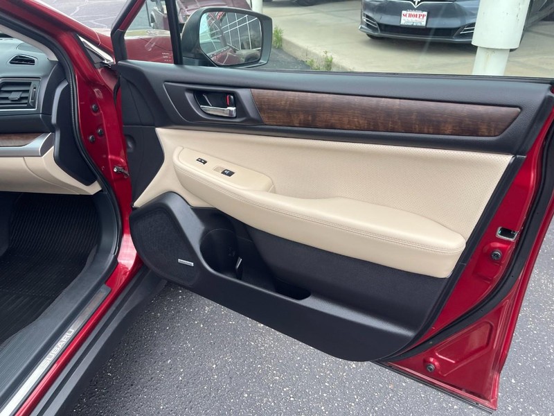 Subaru Outback Vehicle Image 12