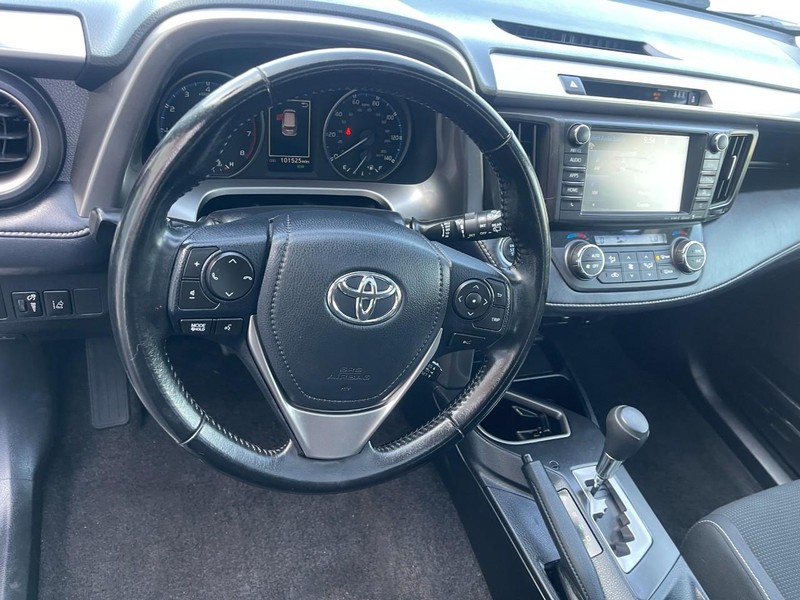 Toyota RAV4 Vehicle Image 22