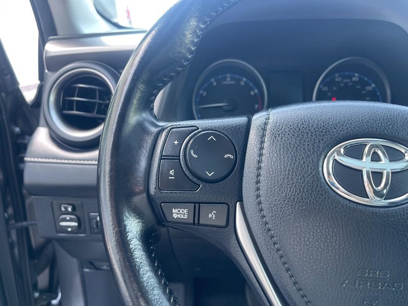 Toyota RAV4 Vehicle Image 23