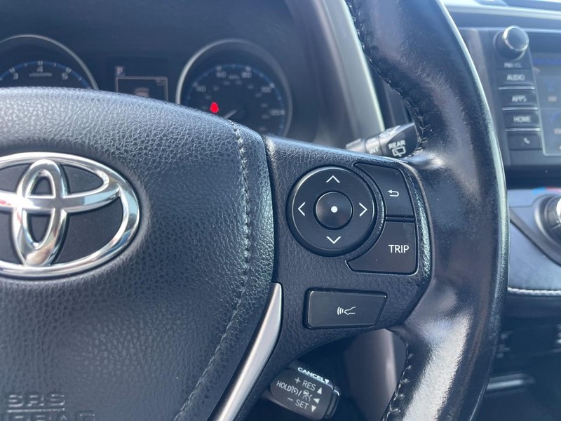 Toyota RAV4 Vehicle Image 24