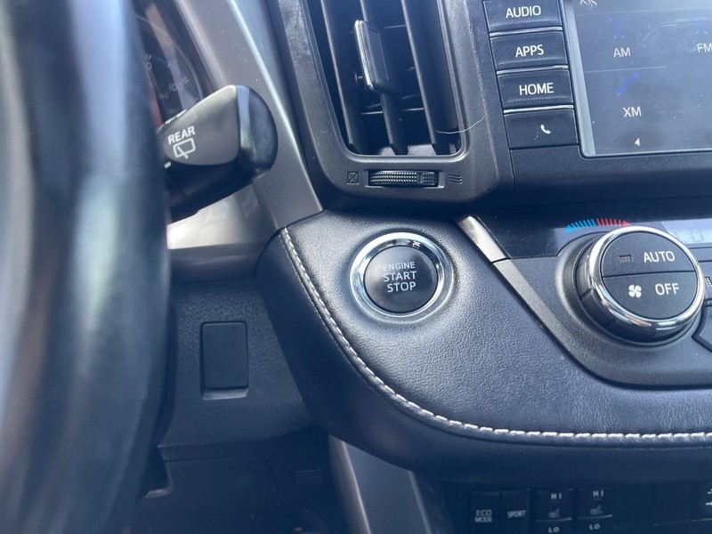 Toyota RAV4 Vehicle Image 26