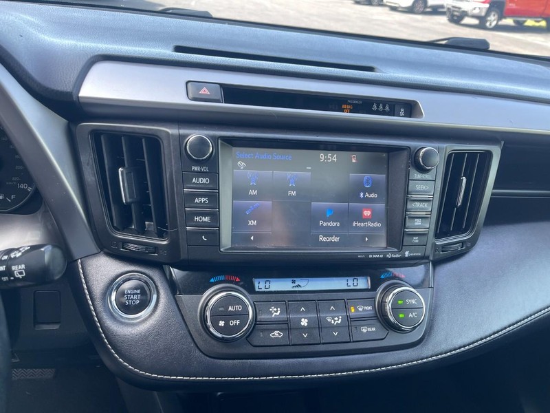 Toyota RAV4 Vehicle Image 29