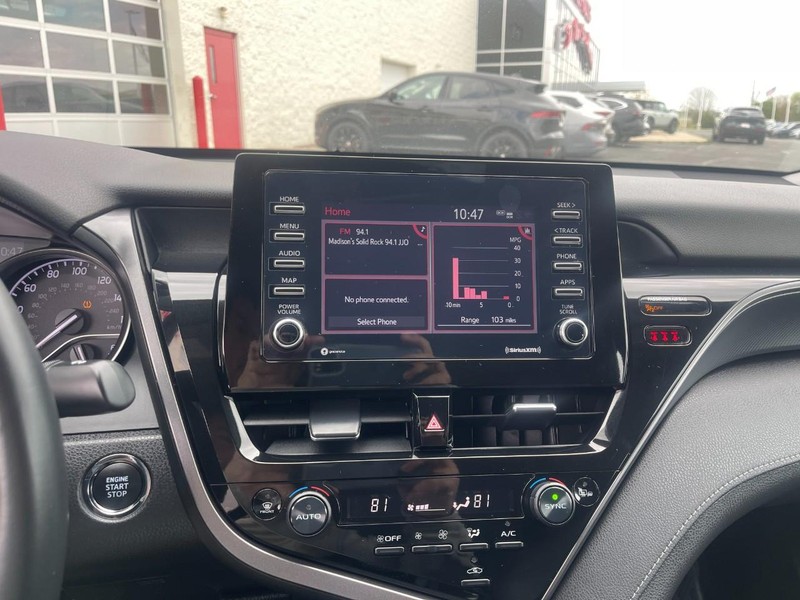 Toyota Camry Vehicle Image 27
